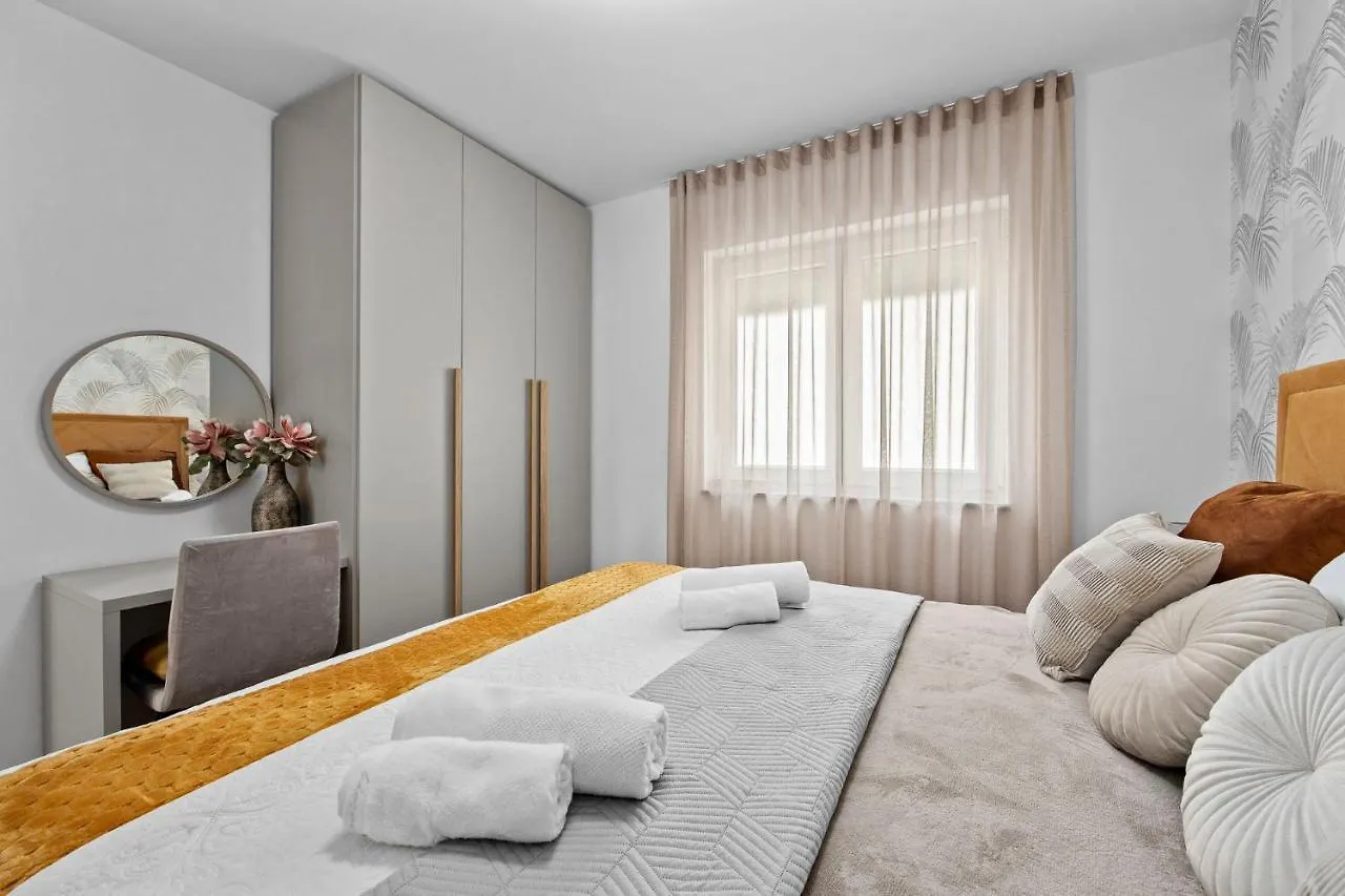 Apartment Gordana 2298 Medulin